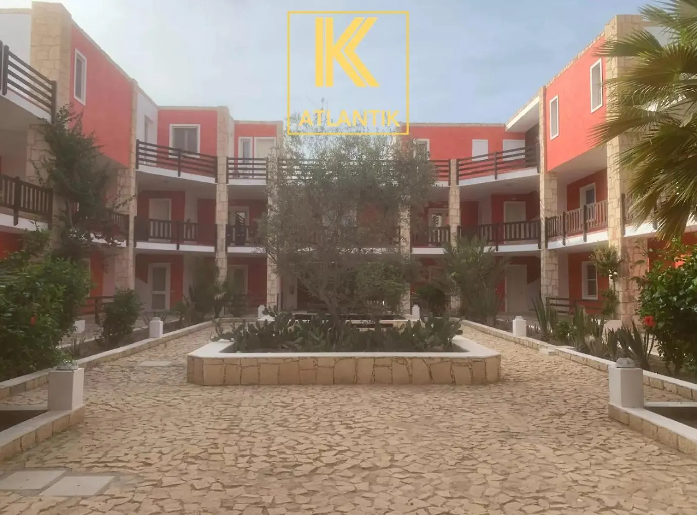 Katlantik Estoril Deluxe location
